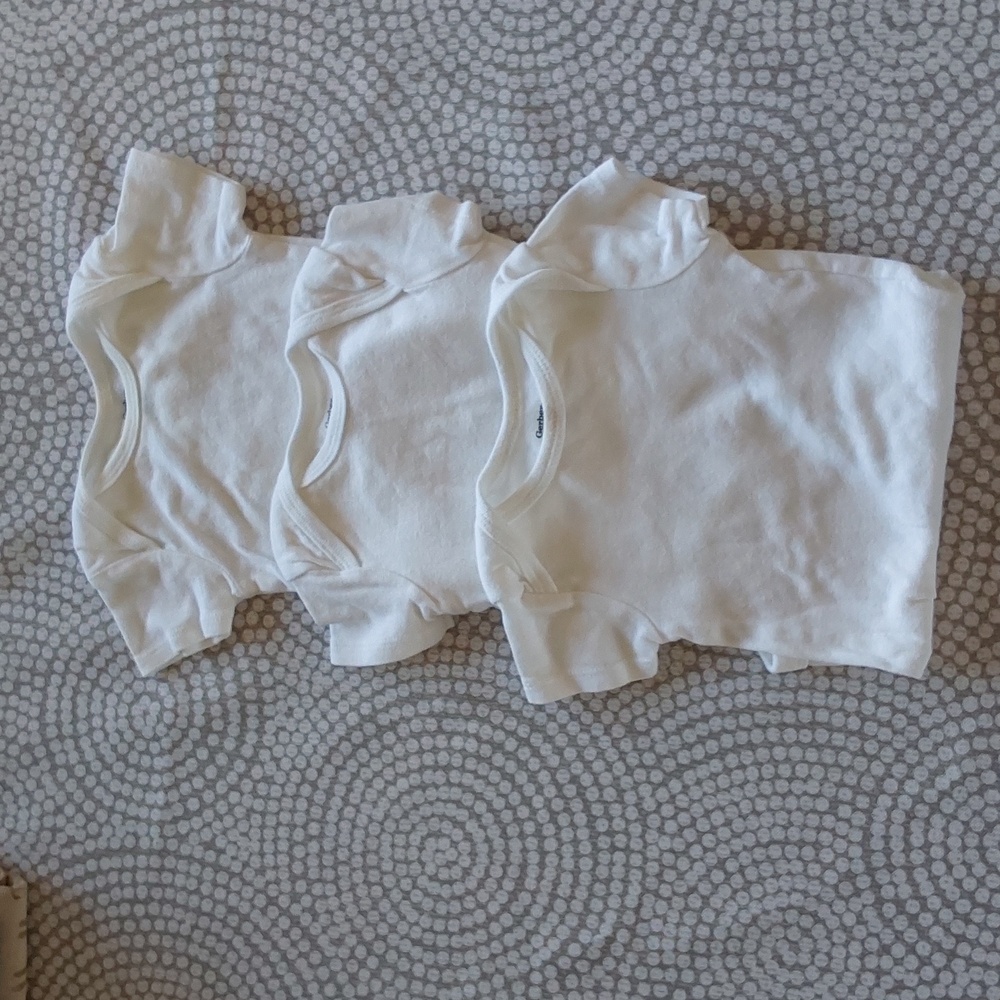 Baby White Short Sleeve Onesies Bodysuits